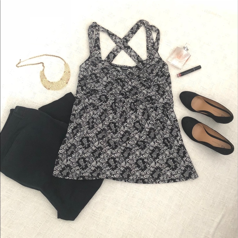 Black & White Crossback Top